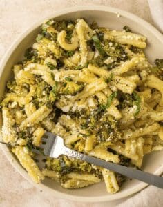 
                
            
            Baked Feta And Broccoli Pasta
            